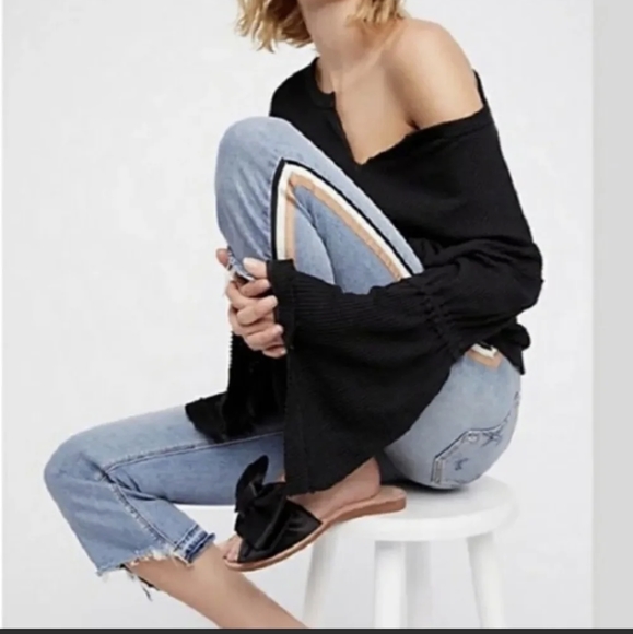 We The Free Dahlia Black Waffle Knit Bell Sleeve Thermal Top Size Small - Picture 2 of 8